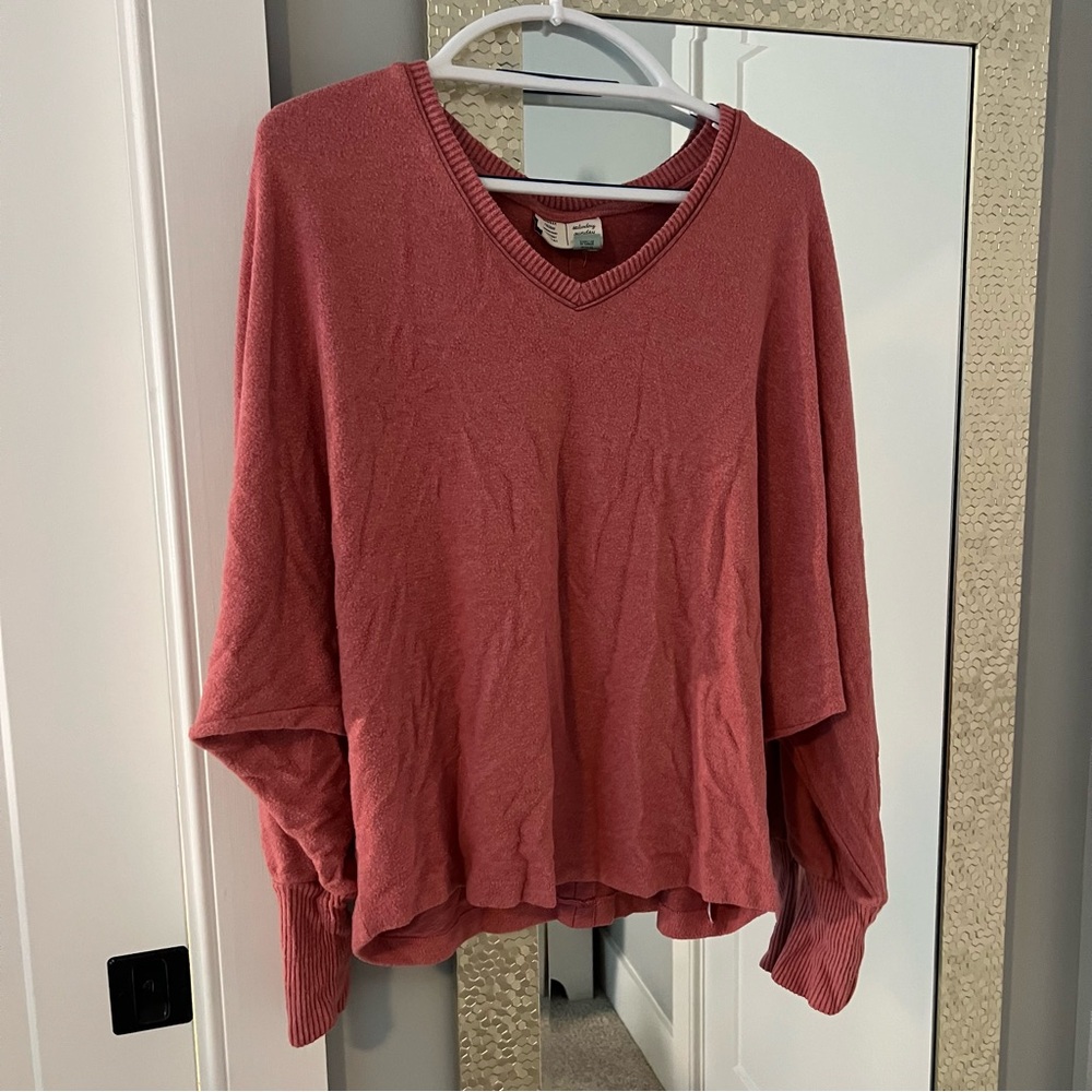Women's V-Neck Sweater in Pink
